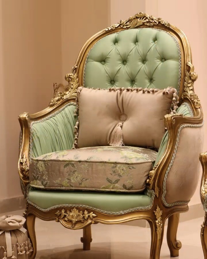 How to Choose the luxury Living Room Furniture?