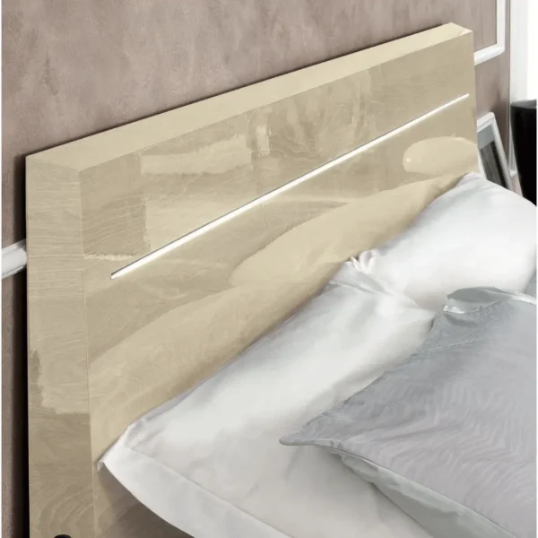 High Gloss Lacquer Platinum Legno Bedroom Set Ivoty Betullia Sabbia