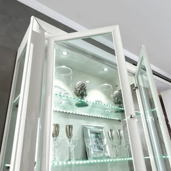 High Gloss Lacquer Dama Bianca Dining Set