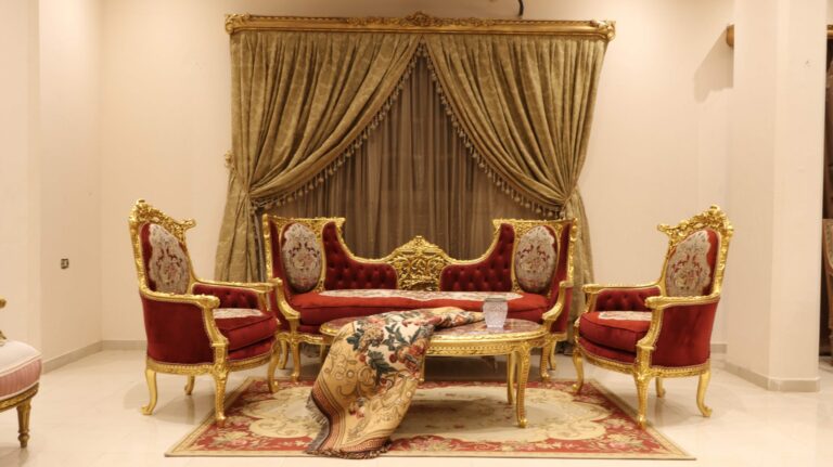 Handmade King Gold Red Sofa - Image 7