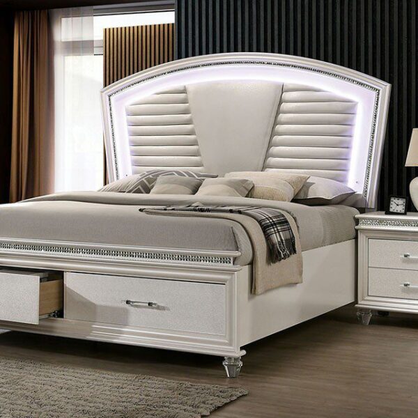 Maddie Bed CM7899  By Furniture of America 10