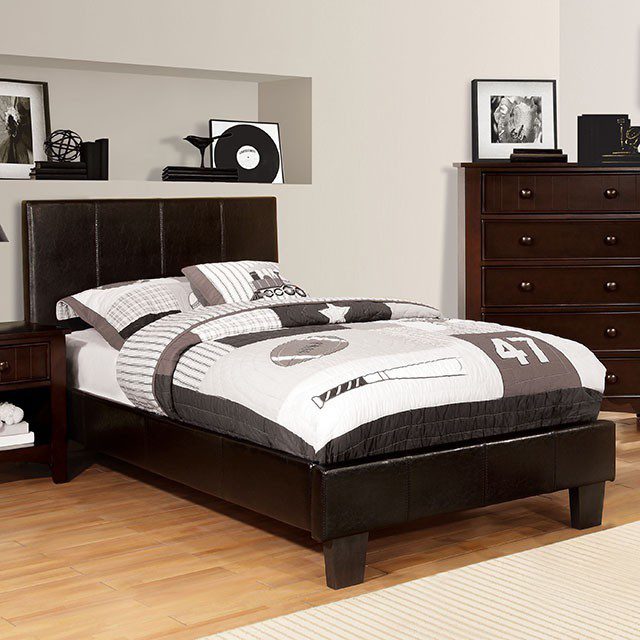 Winn Park Bed CM7008EX  By Furniture of America