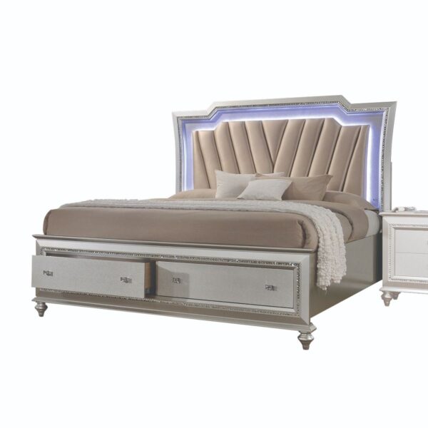 Kaitlyn Bed by ACME - Image 2