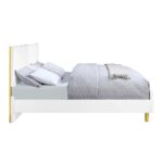 White High Gloss Gaines Bed by ACME Luxury Beds Mobilia Cleopatra 15 White High Gloss Gaines Bed by ACME 15