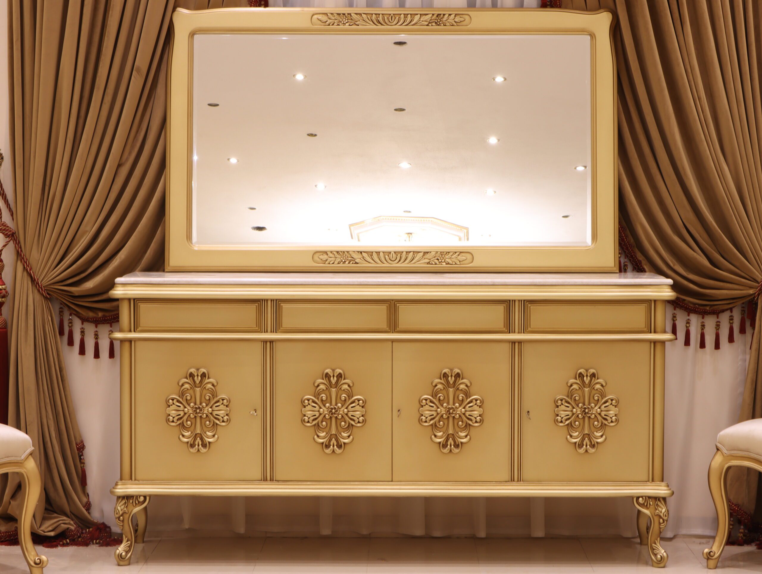 Handmade Aysel Gold Buffet With Mirror 10