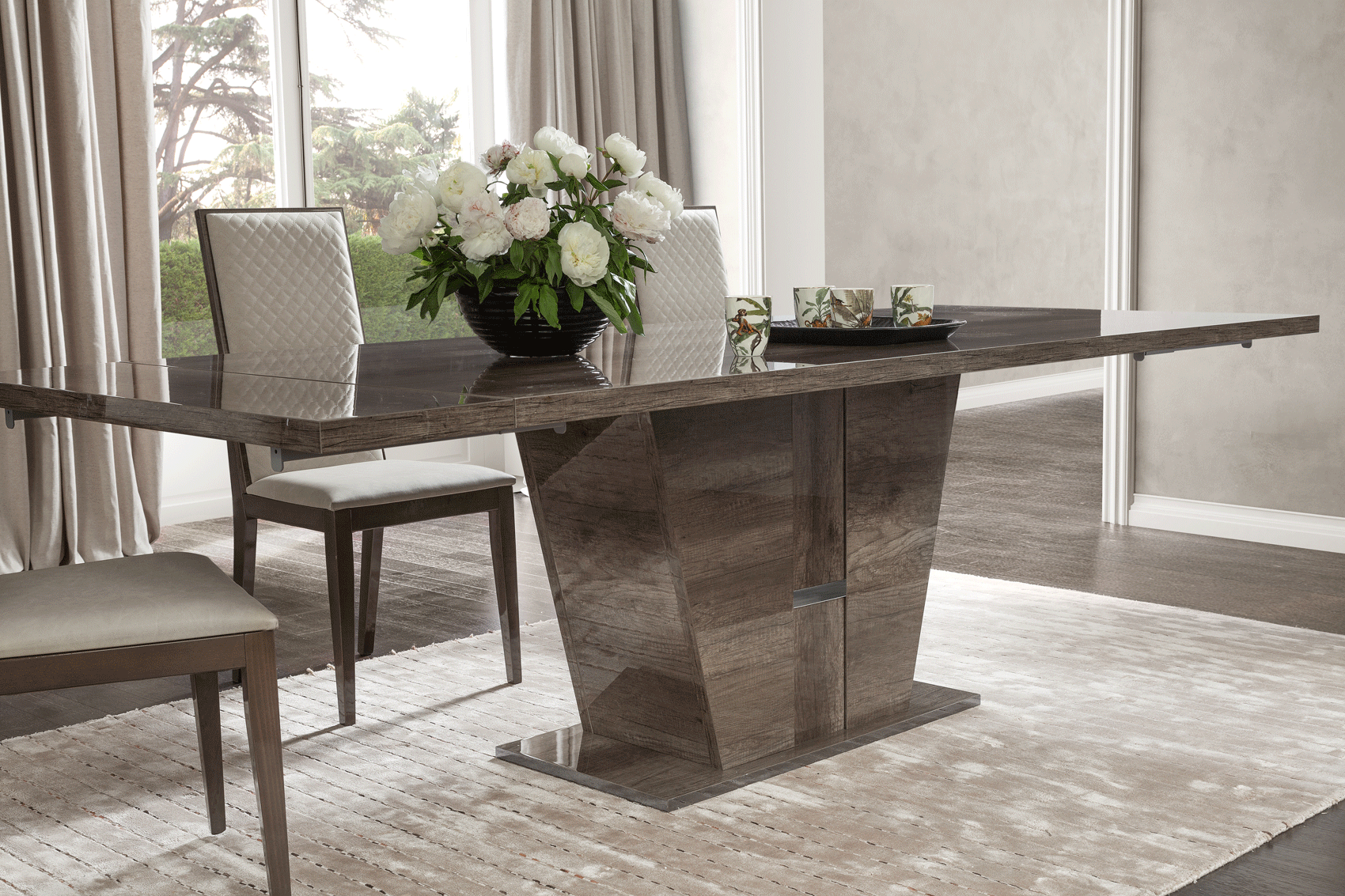 High Gloss Lacquer Medea Dining Table i27514 By ESF Furniture