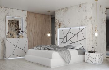 Gio Ks Bed w/Light *Needs wooden slat frame