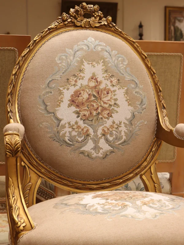 MC-13 cocoa Baroque sofa set . - Image 4