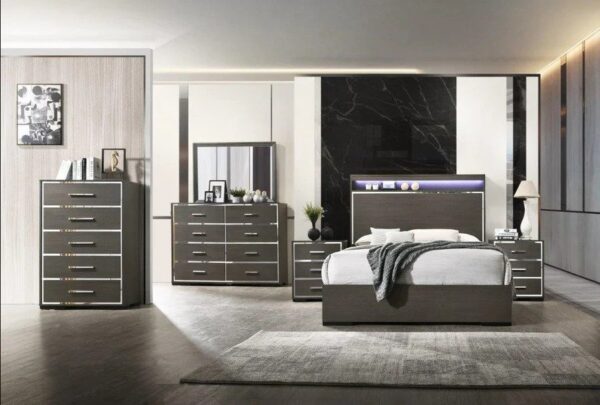 B215-K Modern Gray 4 pc King Set by McFerran 4