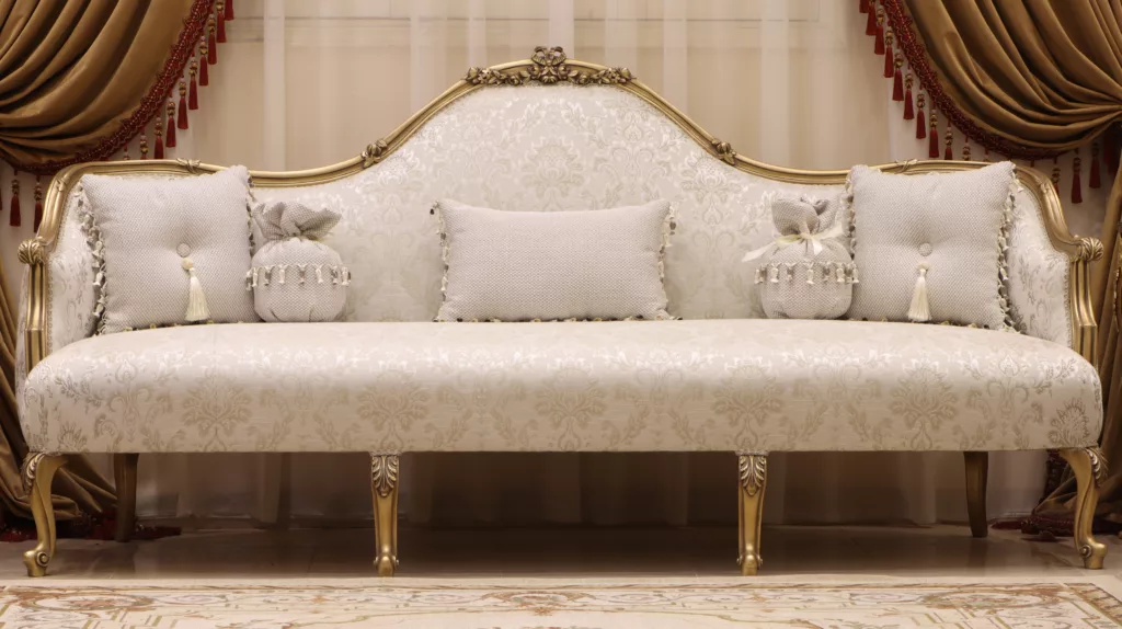 How To Choose The Luxury Living Room Furniture? | Mobilia Cleopatra How to Choose the luxury Living Room Furniture