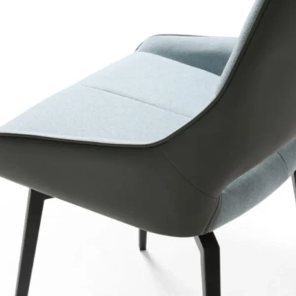 9189 Table with 1239 Swivel Blue Chairs