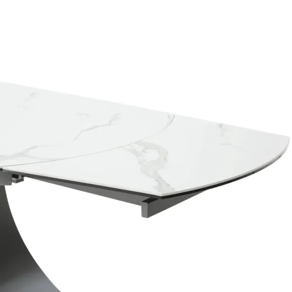 Mat, Shiny 9035 Table with 1254 Chairs and 3012 Buffet