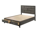 Valdemar Bed by ACME Luxury Beds Mobilia Cleopatra 10 Valdemar Bed by ACME 10