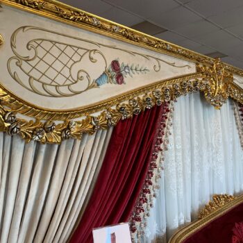 Cleopatra curtain