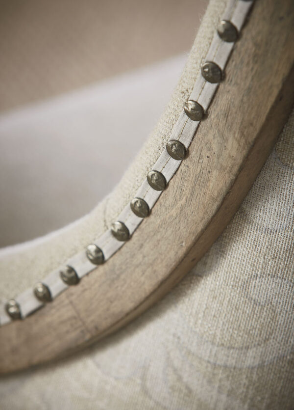 REEVES HOST CHAIR-PARCH DETAILS