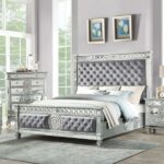 Varian Crystal Tufted Bed by ACME Luxury Bedroom Furniture Mobilia Cleopatra 11 Varian Crystal Tufted Bed by ACME 11
