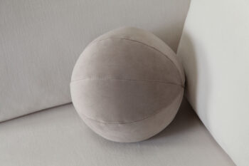 Set of 2 Mink Tan Velvet Accent Pillows By Diamond Sofa 8