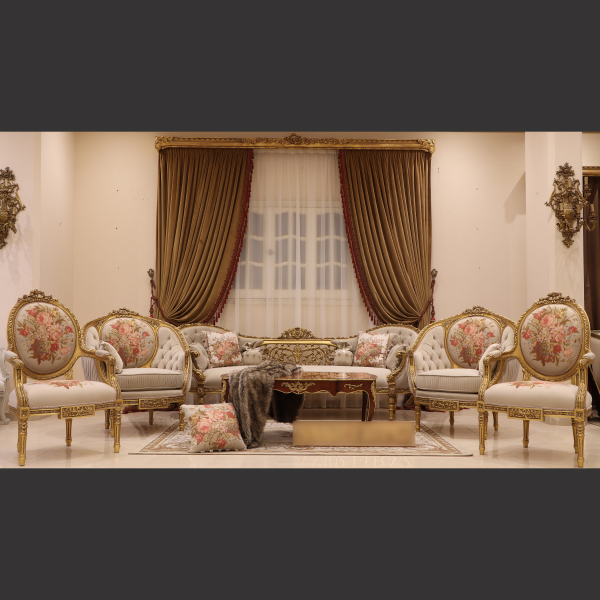 Victorian Vs. Baroque Furniture: What Sets Them Apart? | Mobilia Cleopatra Victorian vs. Baroque Furniture: What Sets Them Apart?