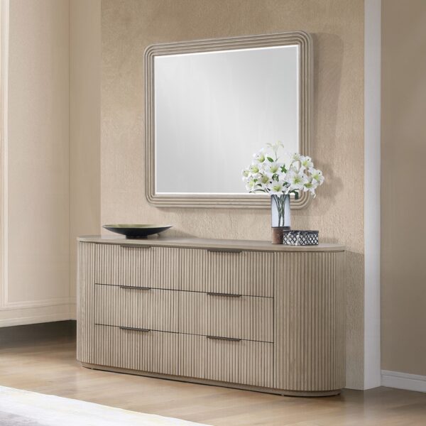 Leanna Dresser in Light Oak Finish BD05435 By ACME 11