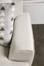 Hyde Park Oversized Sofa w/ Pillows | SM1254-SF by Furniture of America Luxury Sofas Mobilia Cleopatra 24 Hyde Park Oversized Sofa w/ Pillows | SM1254-SF by Furniture of America 24