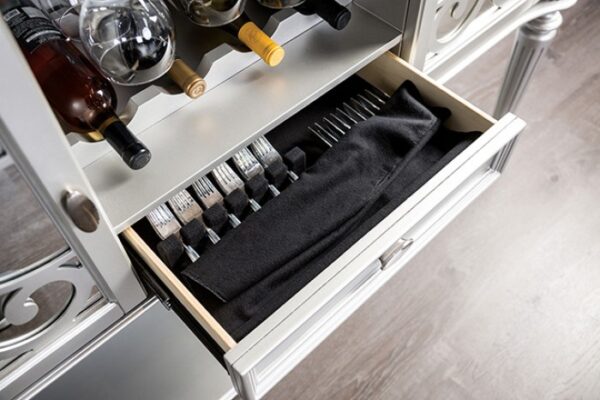 Parc Dining Table – Glam Silver Turned-Leg Design