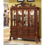 Traditional Elegance: Medieve Hutch Buffet Antique Oak – Dining Storage Set