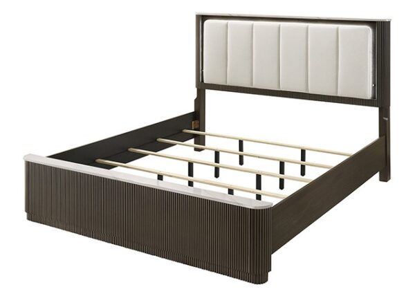 Lantrisant Bed – Modern Luxury with Statement Details